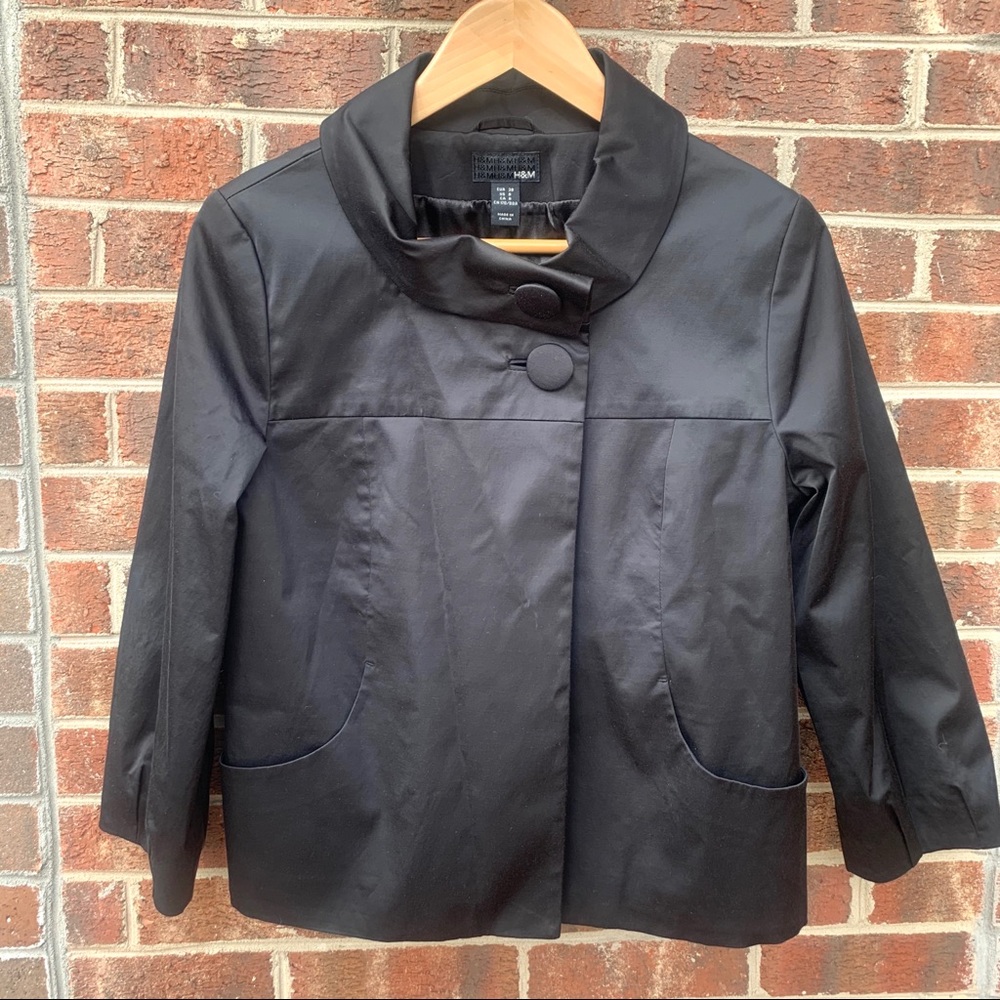 H&M Women’s Black Crop 3/4 Sleeve Coat Size 8